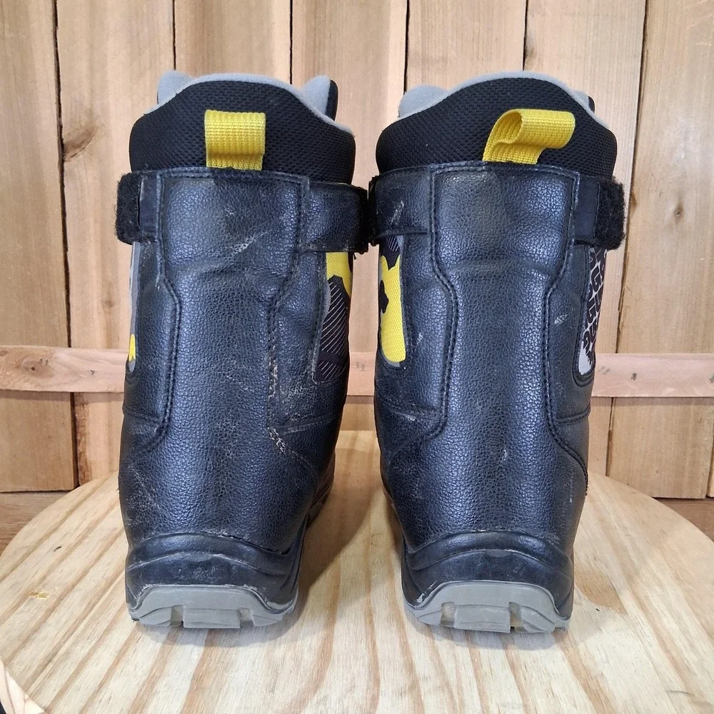 Burton Freestyle Snowboard Boots Kids US 4 Black Yellow Youth‎